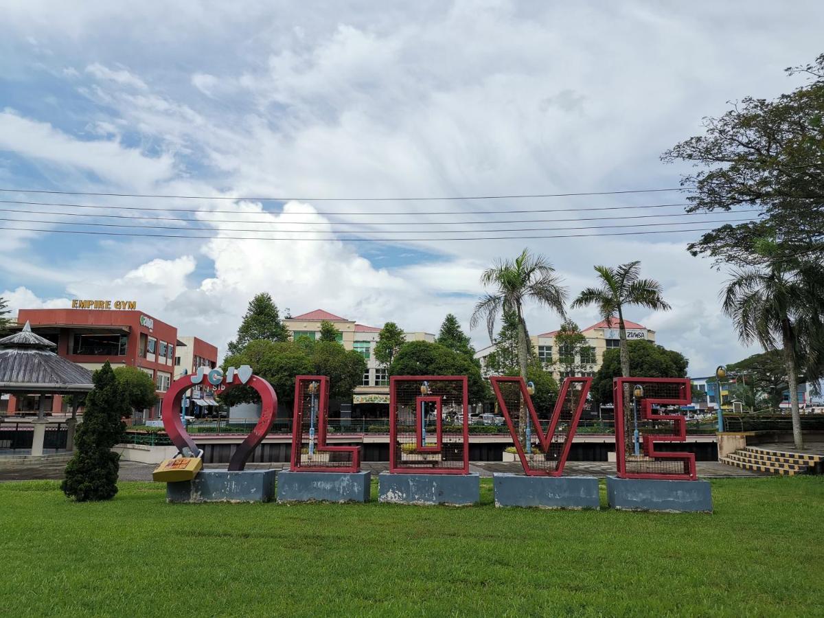 Nansang One Homestay 8Pax 4Rooms Sibu Zewnętrze zdjęcie